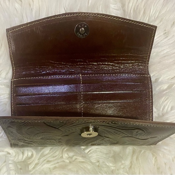 BRAND NEW WITH TAGS Tooled Genuine Leather Western Wallet - Picture 4 of 5